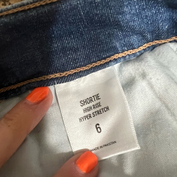 Express Light Denim Jean Shorts Shortie high rise hyper stretch size 6 - Picture 5 of 6